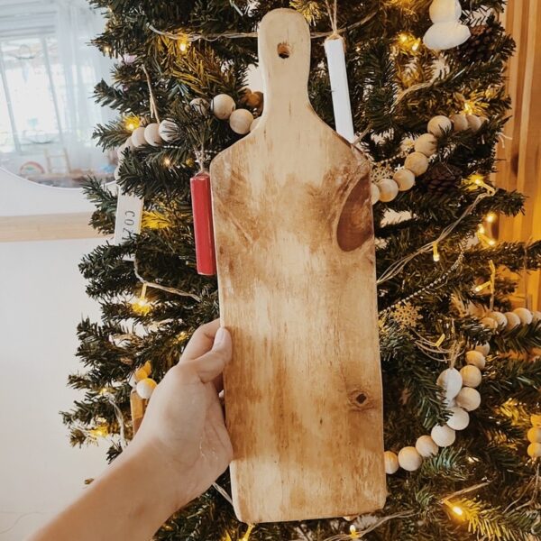 Wooden Country Chopping Board (Cael) - Image 10