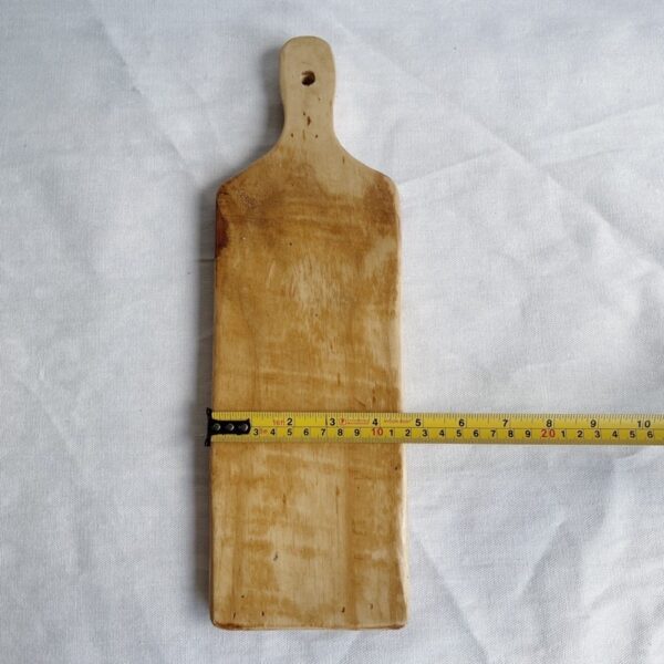Wooden Country Chopping Board (Cael) - Image 2